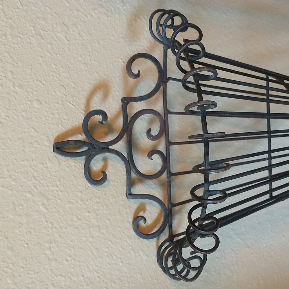 Metal wall sconce, 18" x 10", outdoor or indoor - Picture 2 of 6